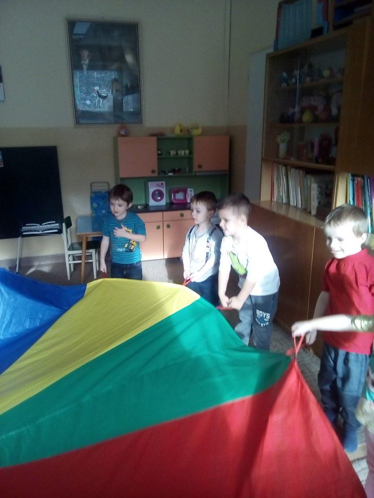 Fotogaléria Hry s padákom (9) Hry s padákom