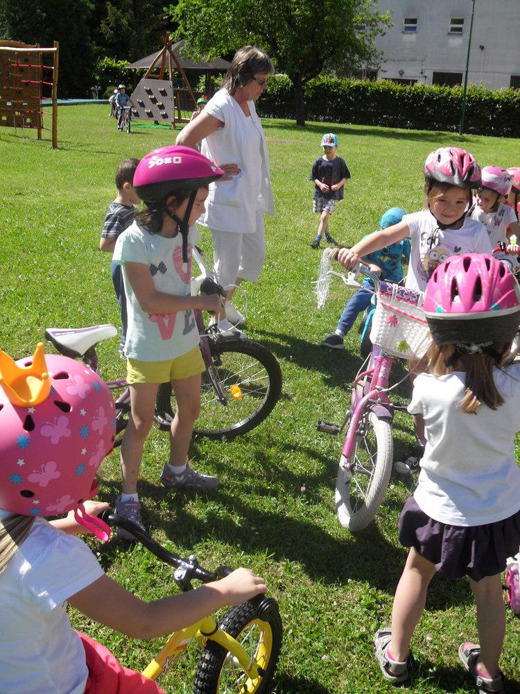 Fotogaléria Súťaž na bicykloch (38) Súťaž na bicykloch