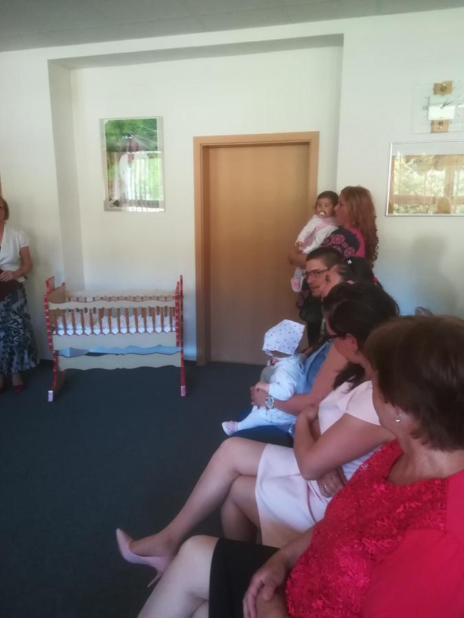 Fotogaléria 21.4.2018 Uvítanie detí (41) 21.4.2018 Uvítanie detí