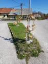 Veľkonočná výzdoba na križovatke Veľkonočná výzdoba na križovatke