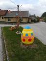 Veľkonočná výzdoba na križovatke Veľkonočná výzdoba na križovatke
